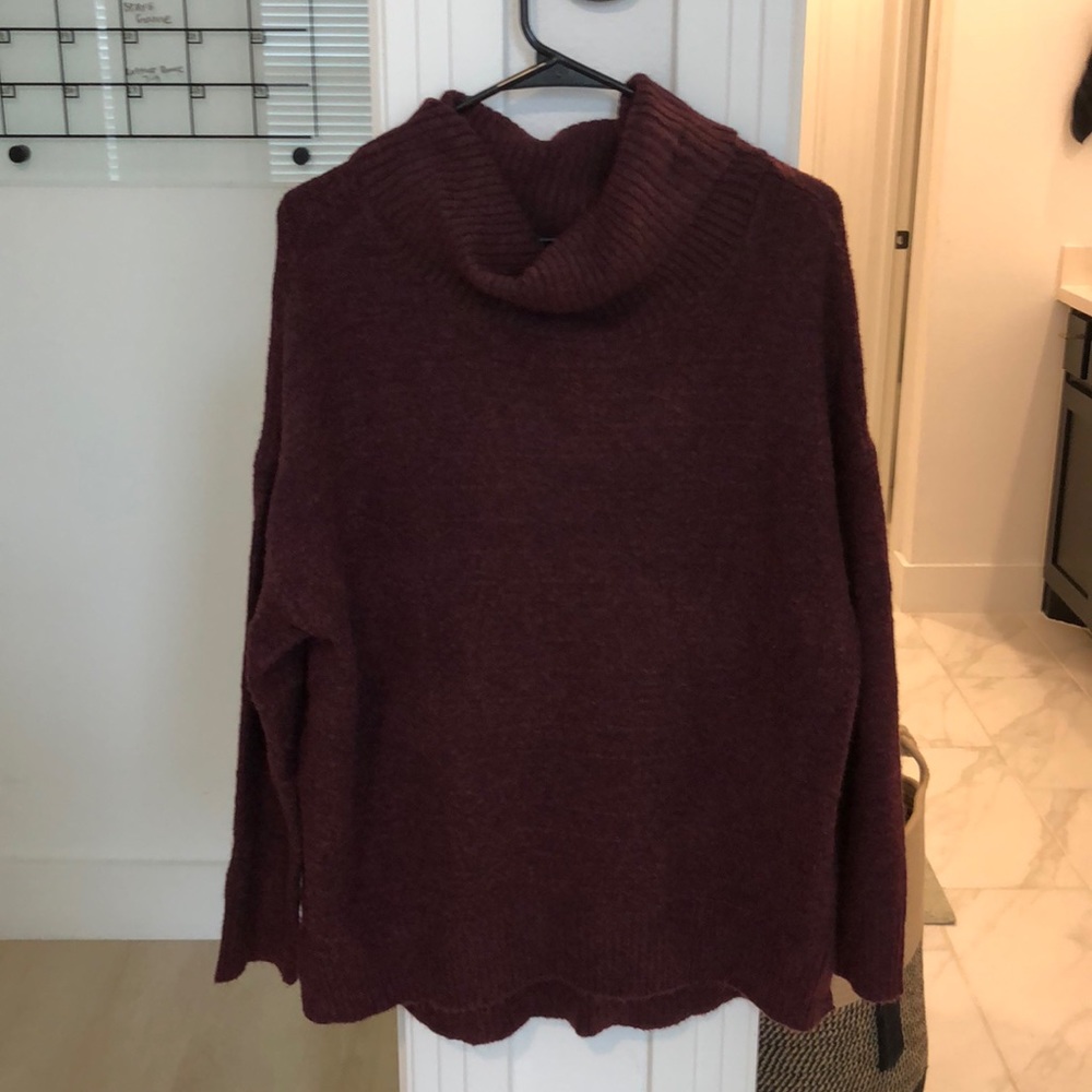 Maroon sweater